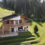 Bergchalet Dein Paradies シャレー